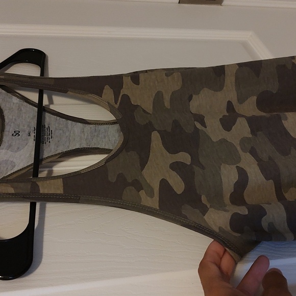 Women's SO Camo Razorback Tank - Picture 2 of 4